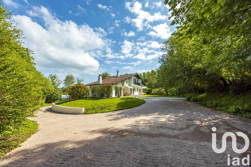 Maison de maîtres - 241 m² - 6 pièces