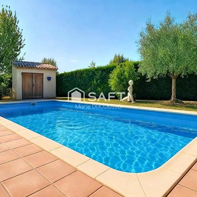 Maison - 180 m² - 9 pièces