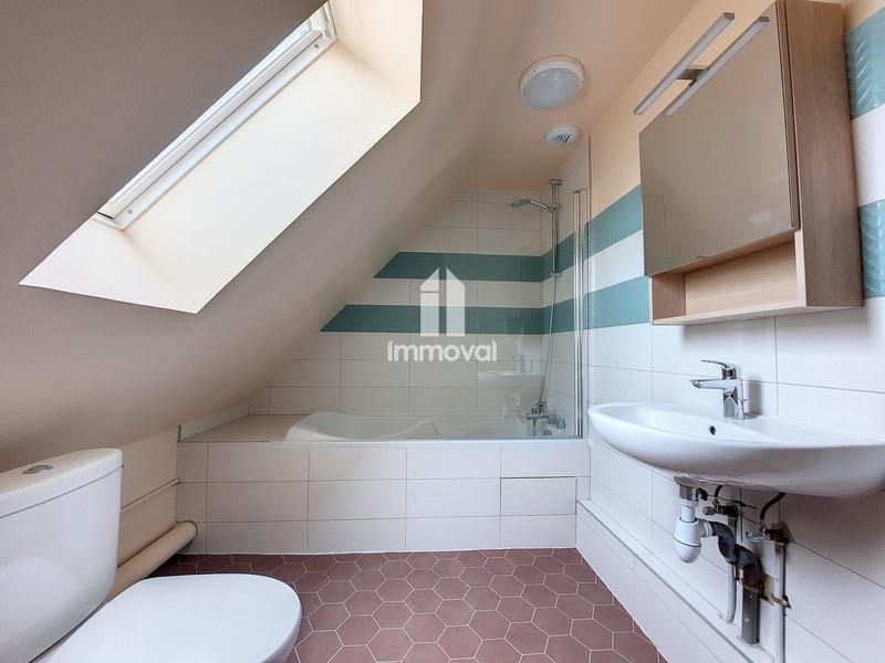 Appartement - 80 m² - 4 pièces