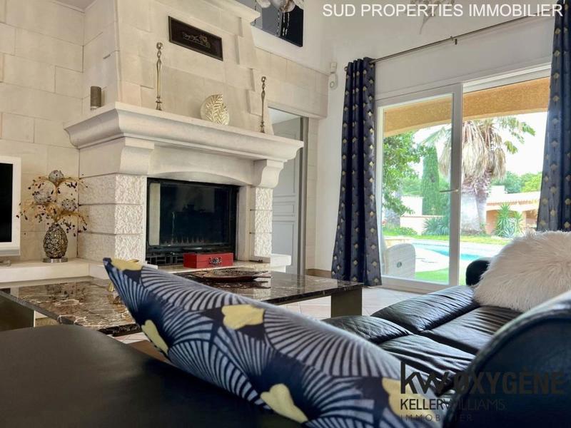 Villa - 297 m² - 7 pièces