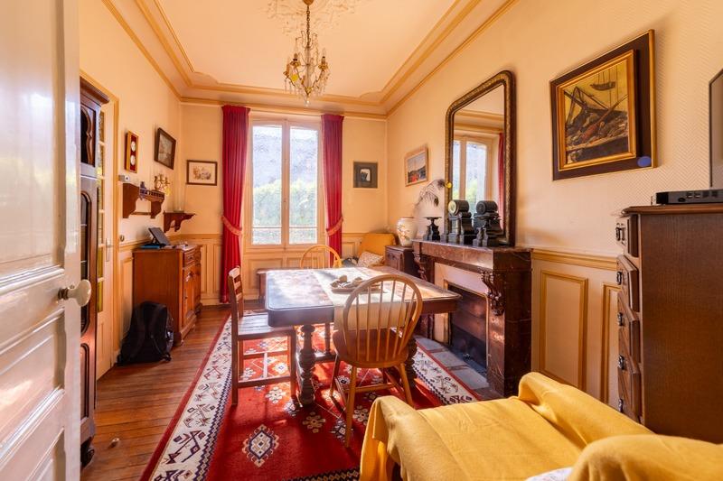 Maison bourgeoise - 308 m² - 11 pièces