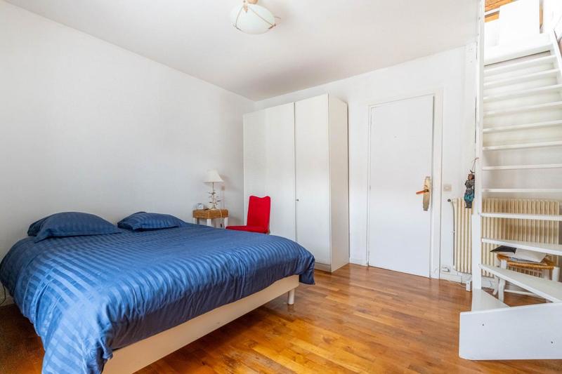 Maison - 208 m² - 6 pièces