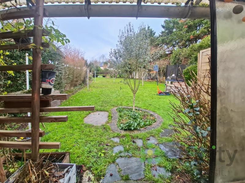 Maison - 98 m² - 6 pièces