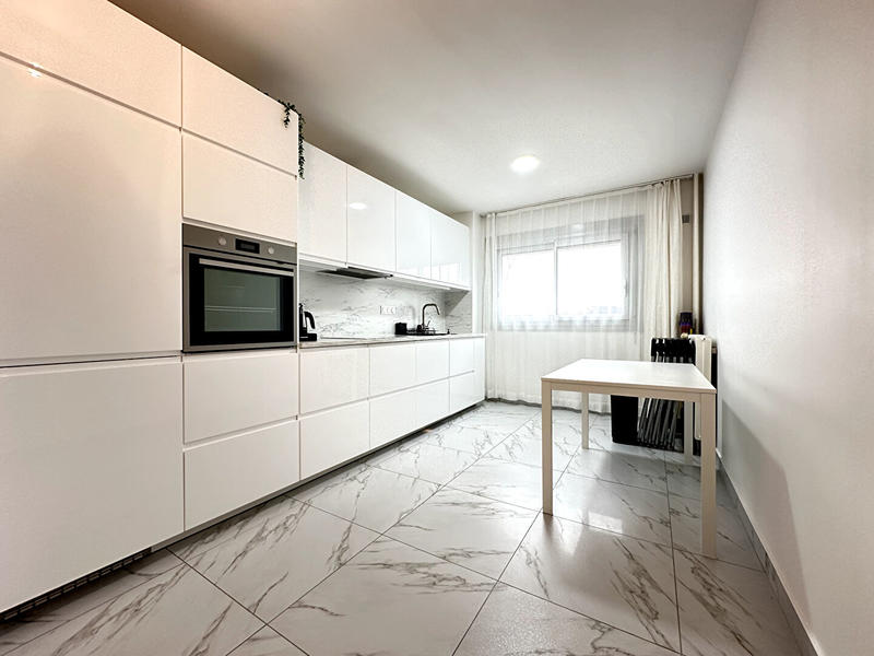 Appartement - 87 m² - 4 pièces