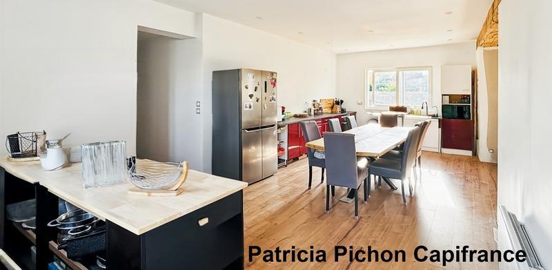 Maison - 308 m² - 14 pièces