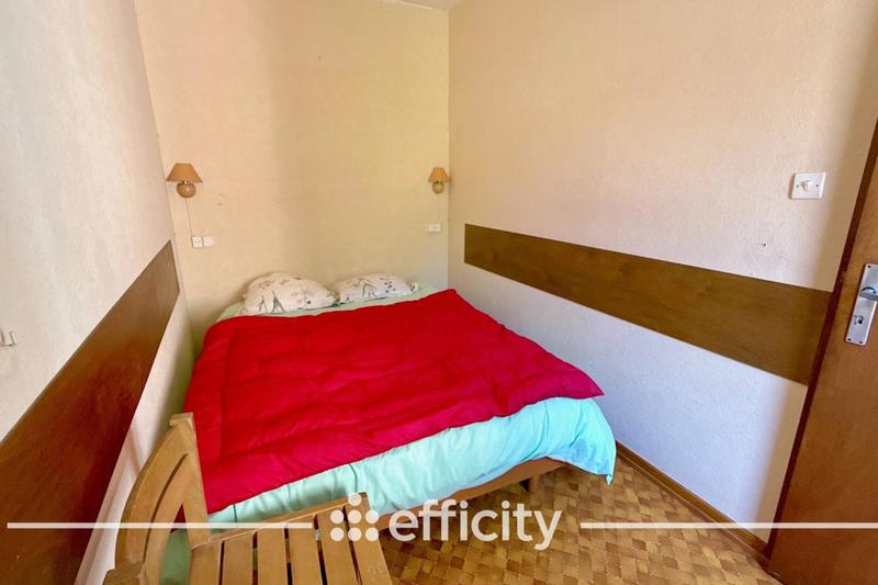 Maison - 202 m² - 10 pièces