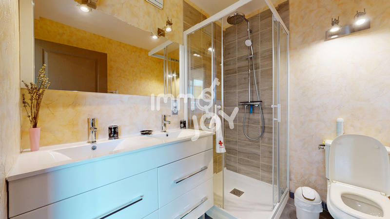 Maison - 164 m² - 6 pièces