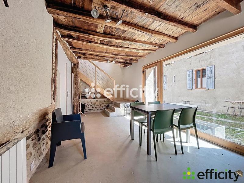 Maison - 390 m² - 12 pièces