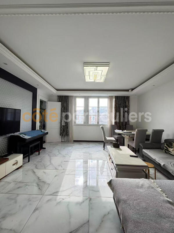 Appartement - 94 m² - 4 pièces