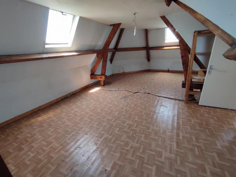 Immeuble - 156 m² - 8 pièces