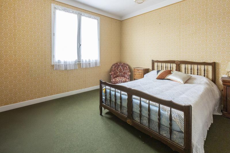 Maison ancienne - 350 m² - 11 pièces