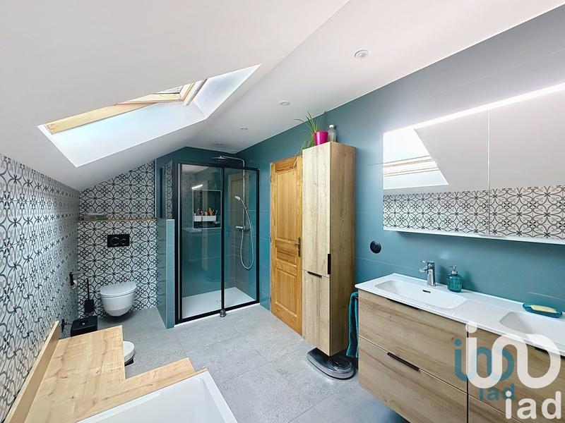 Maison de maîtres - 202 m² - 5 pièces