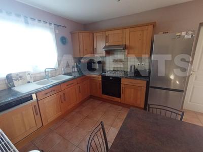 Maison - 96 m² - 4 pièces