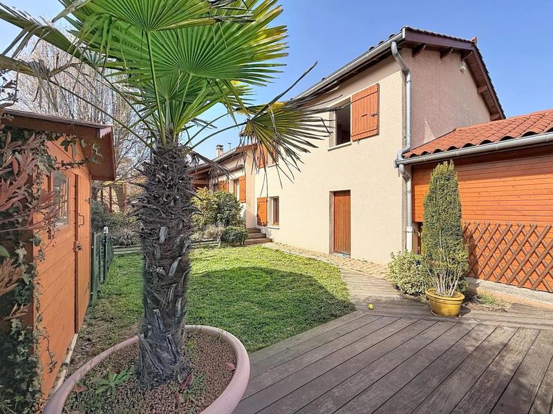 Villa - 180 m² - 6 pièces