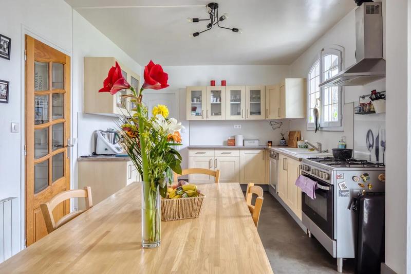 Propriété - 258 m² - 7 pièces