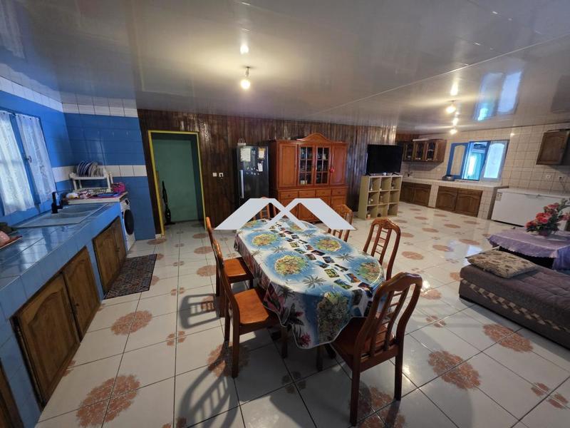 Maison traditionnelle - 130 m² - 4 pièces