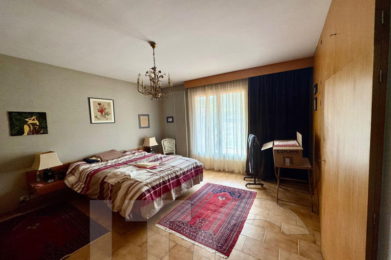 Maison - 184 m² - 6 pièces