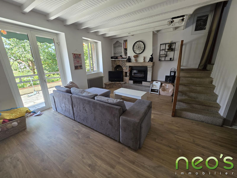 Maison - 180 m² - 7 pièces