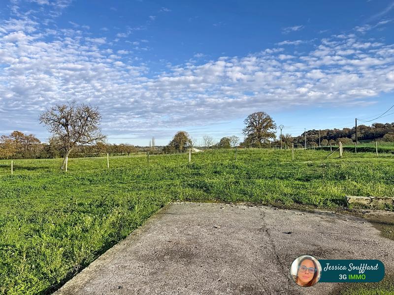 Corps de ferme - 200 m² - 8 pièces