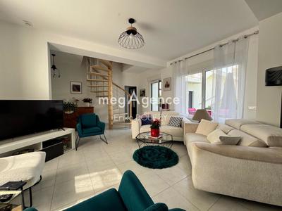 Maison - 160 m² - 6 pièces