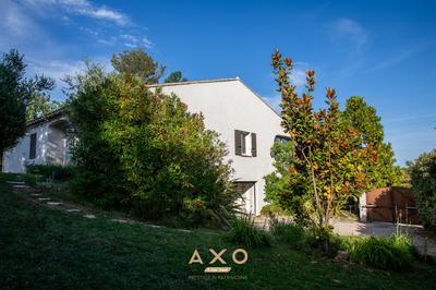 Maison - 278 m² - 8 pièces