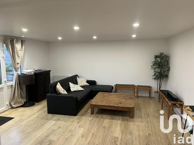 Maison - 185 m² - 8 pièces