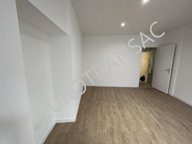 Maison - 93 m² - 5 pièces