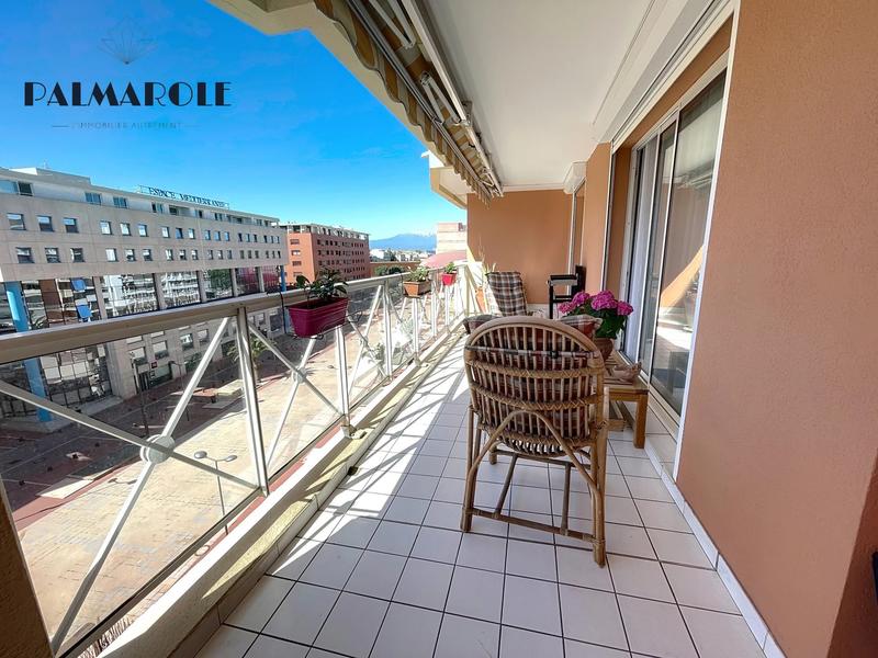 Appartement - 91 m² - 3 pièces
