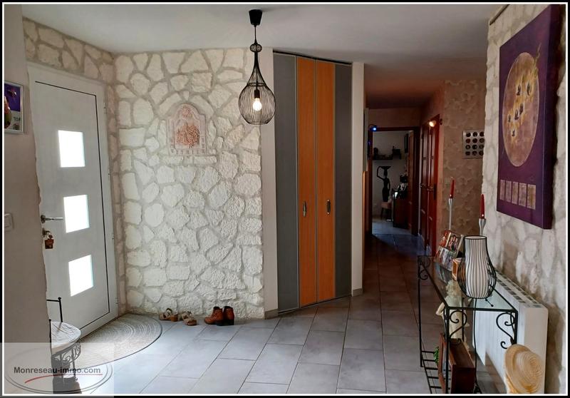 Maison - 210 m² - 4 pièces