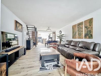 Maison - 94 m² - 5 pièces