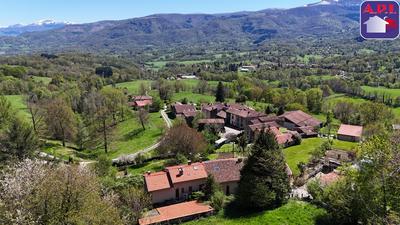 Maison - 214 m² - 9 pièces