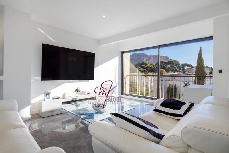 Appartement - 96 m² - 3 pièces