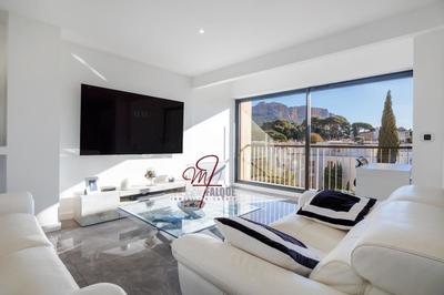 Appartement - 96 m² - 3 pièces