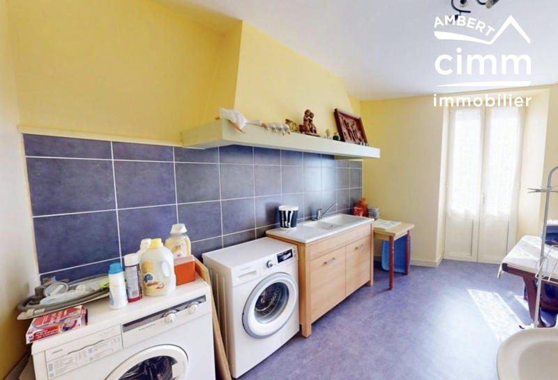 Maison - 209 m² - 8 pièces