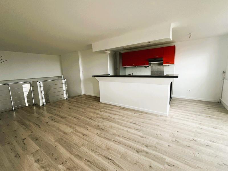 Appartement - 82 m² - 4 pièces