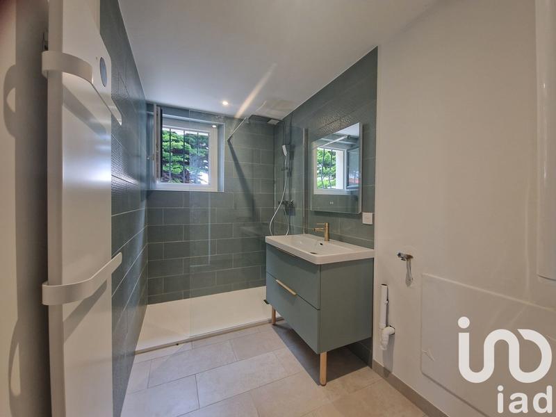 Maison - 80 m² - 5 pièces