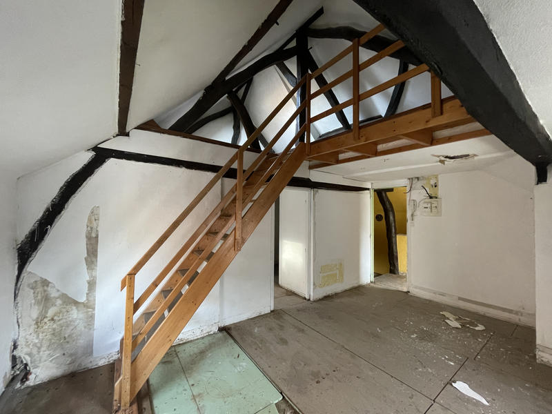 Maison - 350 m² - 15 pièces