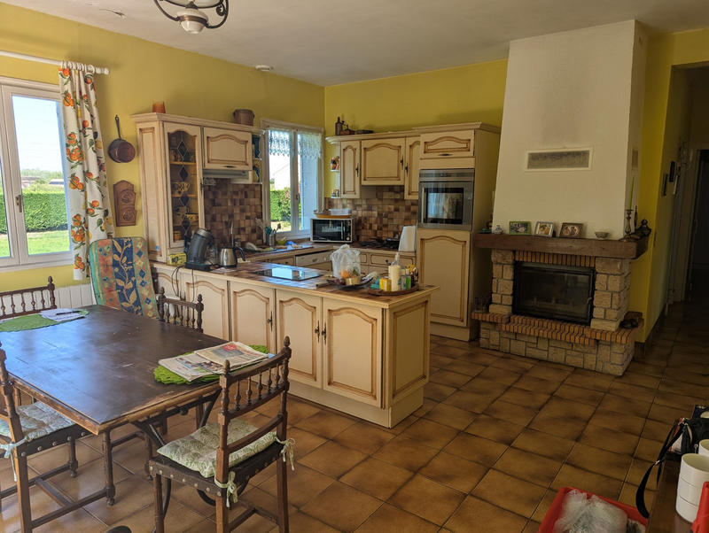 Maison - 220 m² - 5 pièces