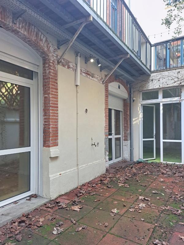 Local d'activité / Entrepôt - 198 m²