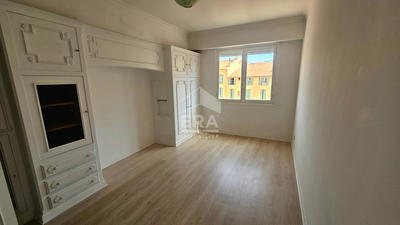 Appartement - 97 m² - 4 pièces