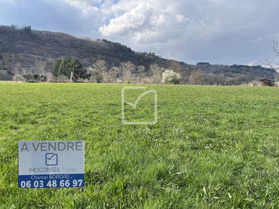 Terrain - 1 800 m²