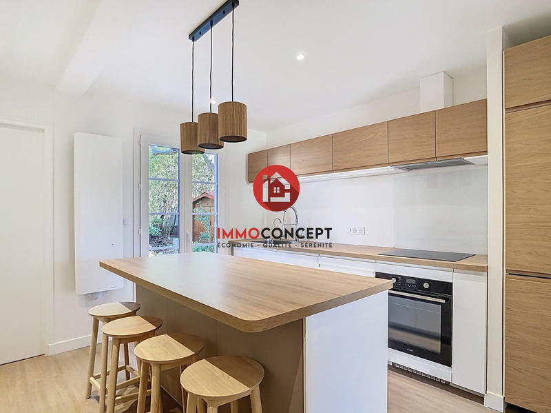 Villa - 140 m² - 6 pièces