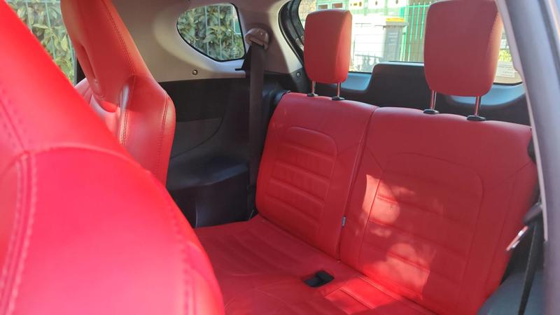 Toyota iQ 1.3 Vvt-I 100 MultiDrive Iconic - 4 places Automatique