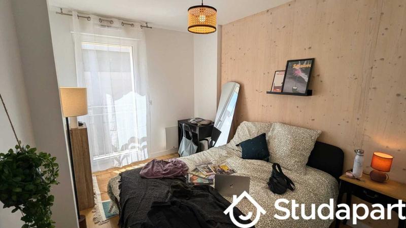 Chambre - 10 m² - 1 pièce