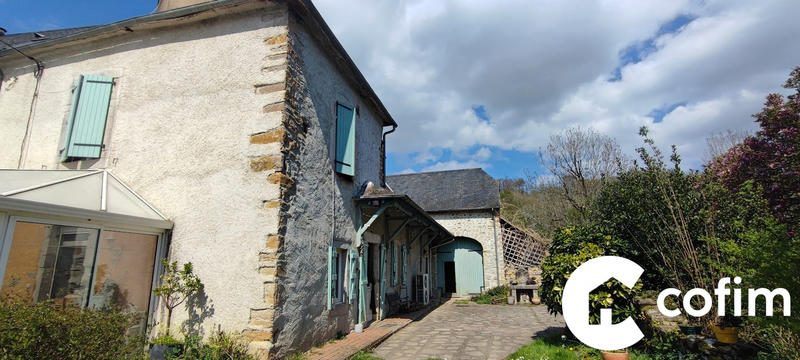 Maison - 196 m² - 8 pièces