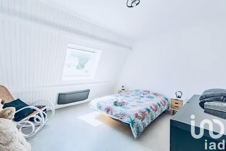 Maison - 220 m² - 10 pièces