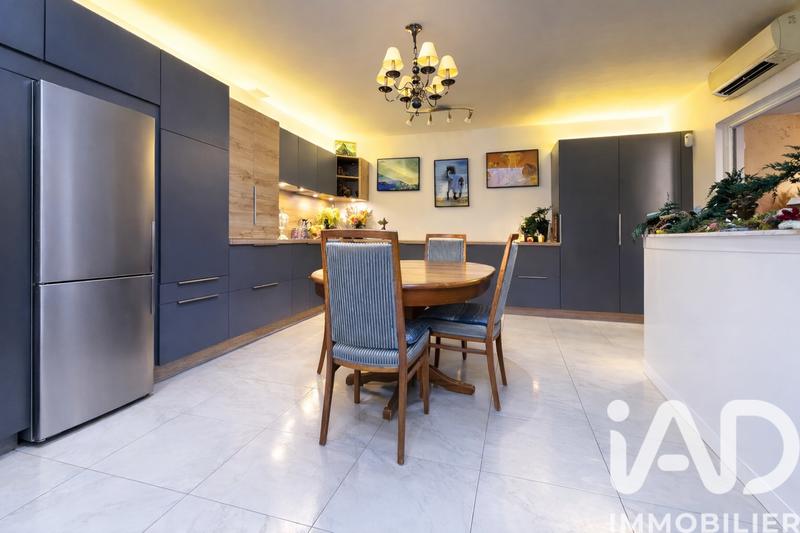 Maison - 138 m² - 7 pièces