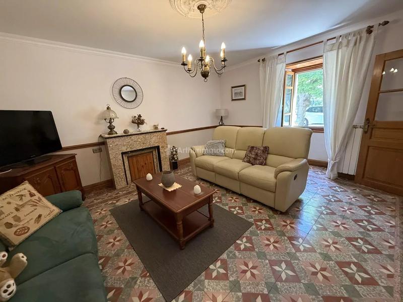 Maison - 162 m² - 5 pièces