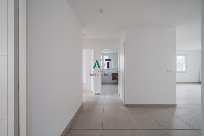 Appartement - 84 m² - 4 pièces