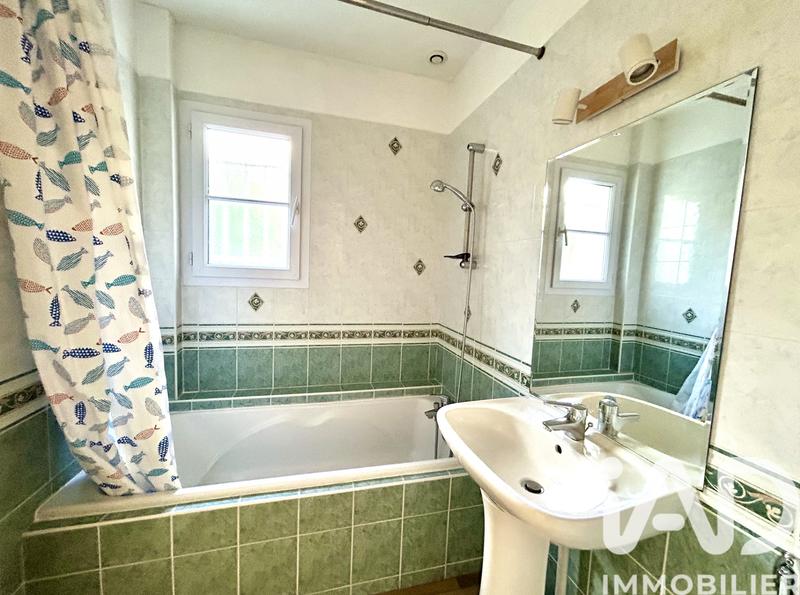 Maison - 176 m² - 7 pièces